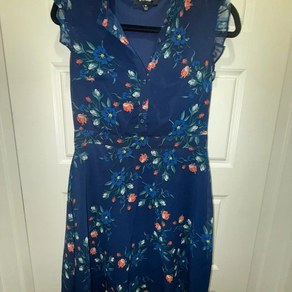 ✨HP✨ Lulus. Porch Swing Navy Blue Floral Print Skater Dress. Size Medium - Picture 5 of 8